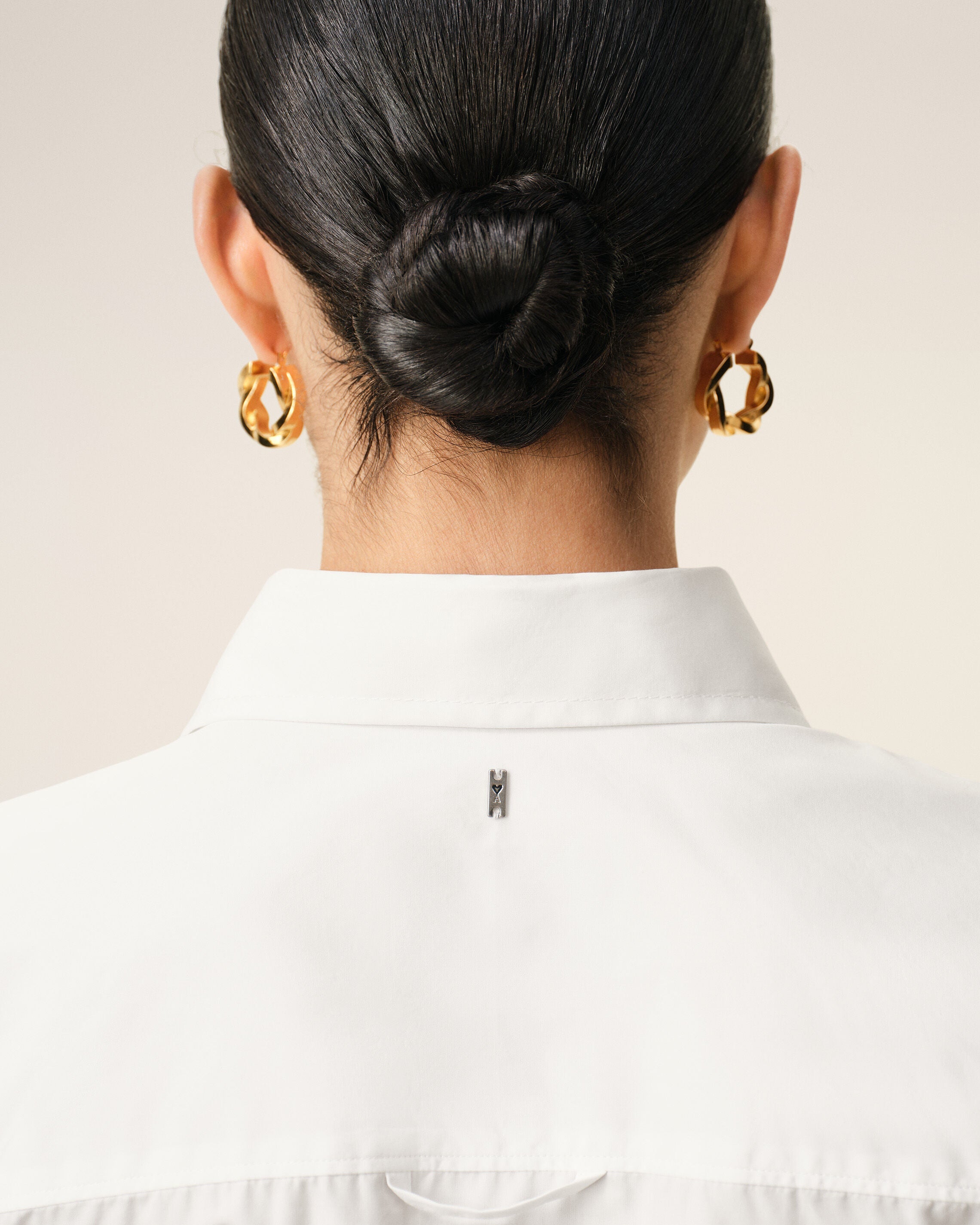 White Blended Silk Sharp Collar Adjusted Shirt