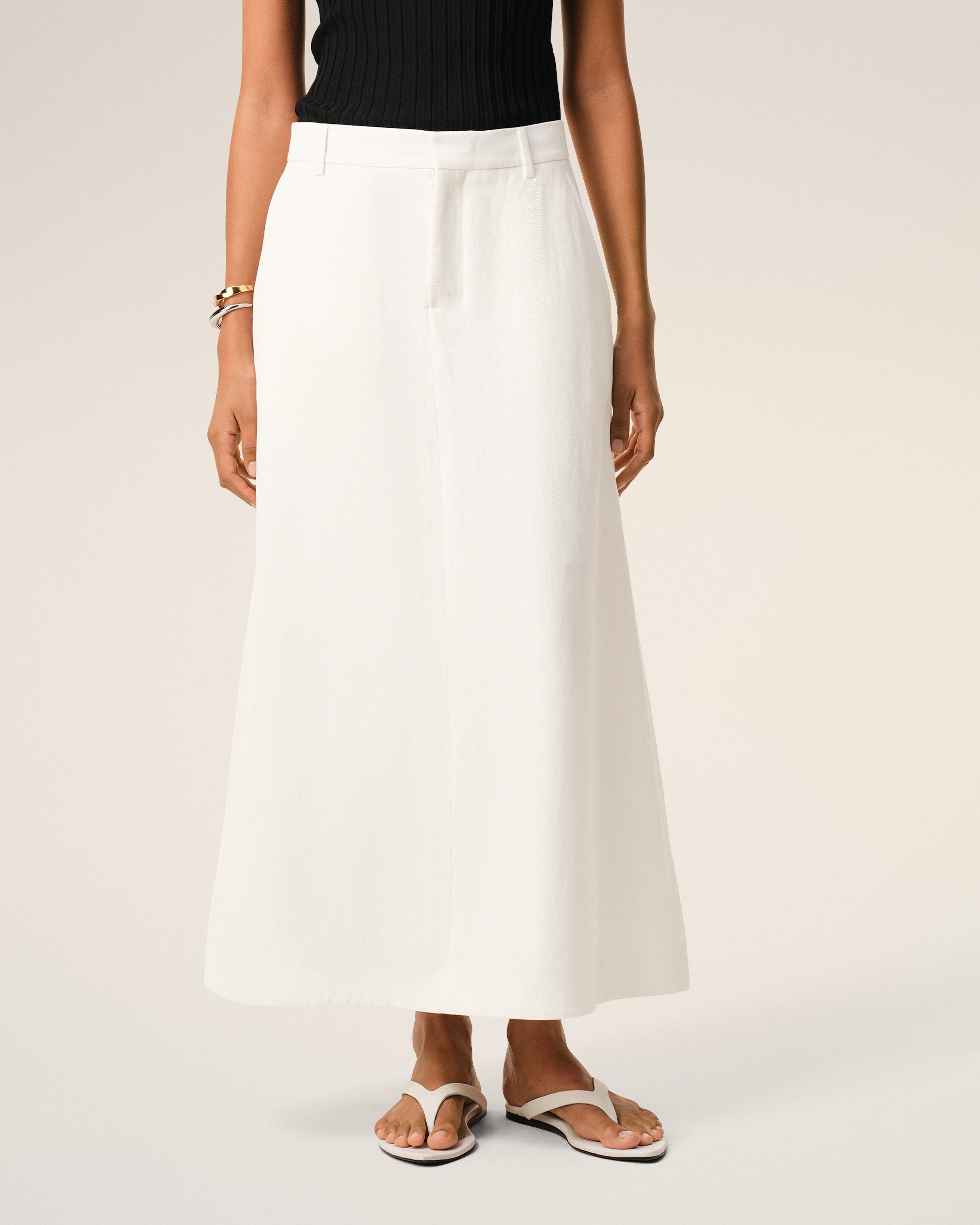 White Blended Linen Tailor Construction Long Trapeze Skirt