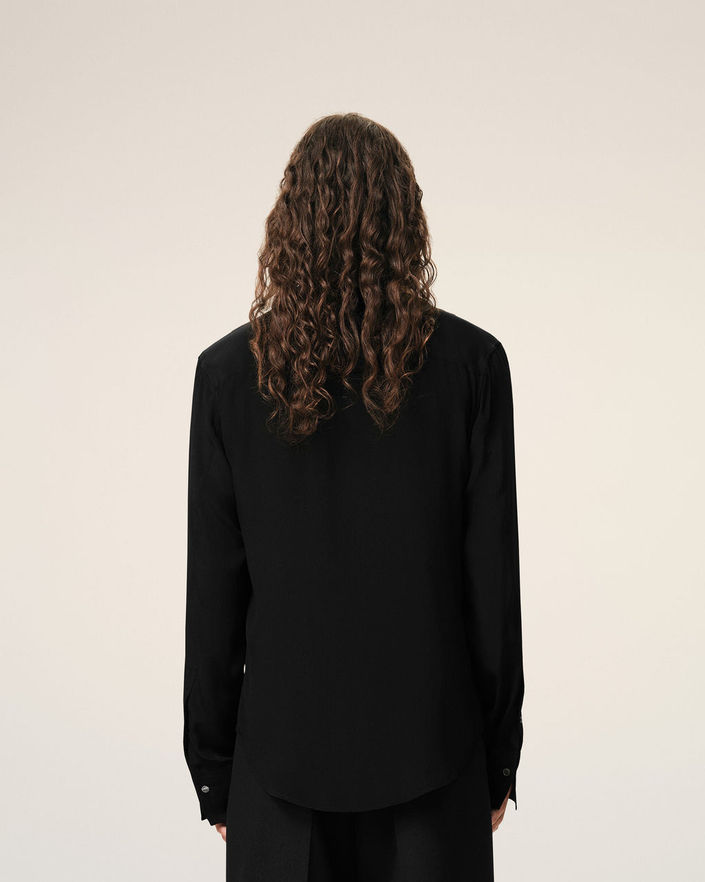 Black Blended Silk Sharp Collar Adjusted Shirt
