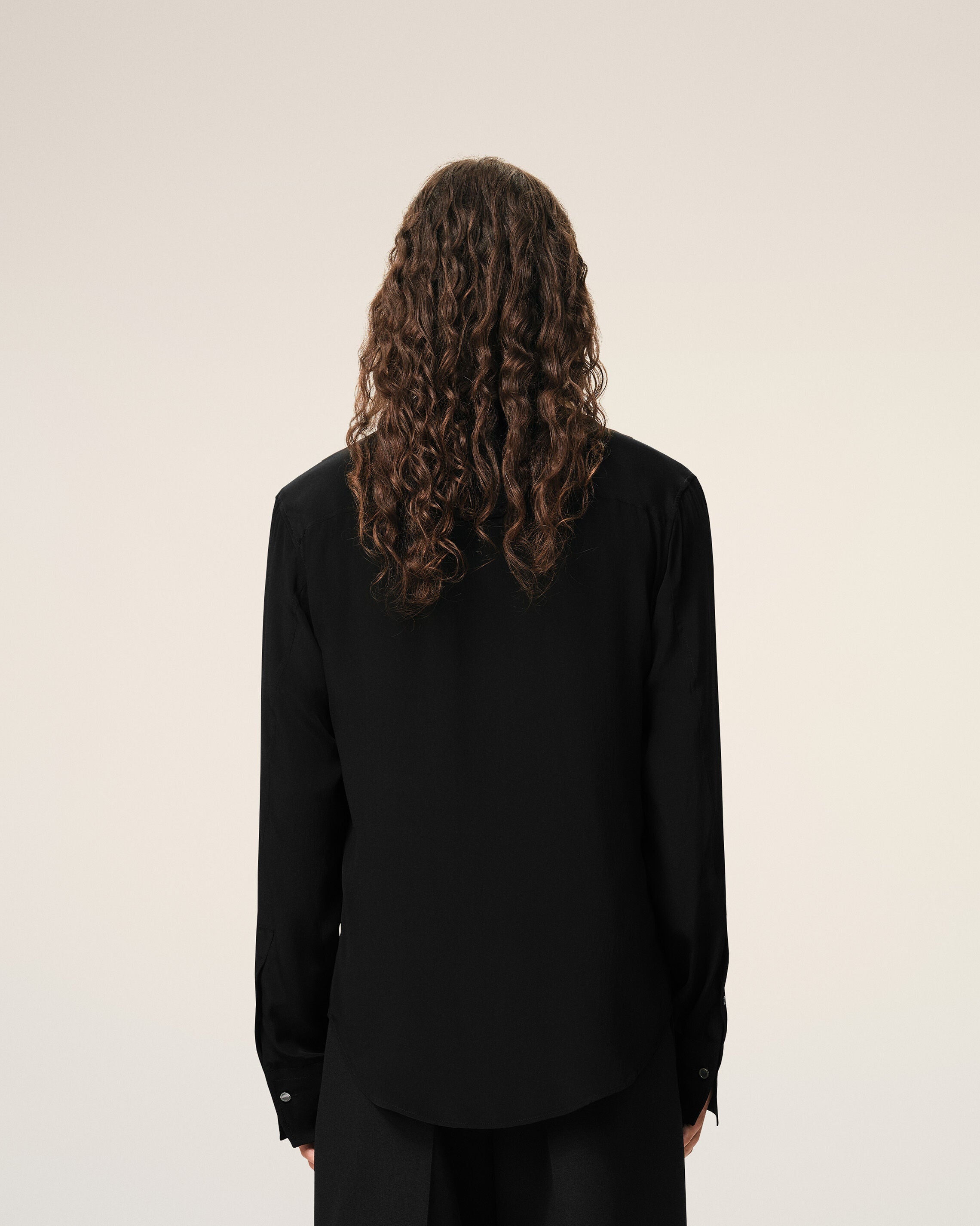 Black Blended Silk Sharp Collar Adjusted Shirt