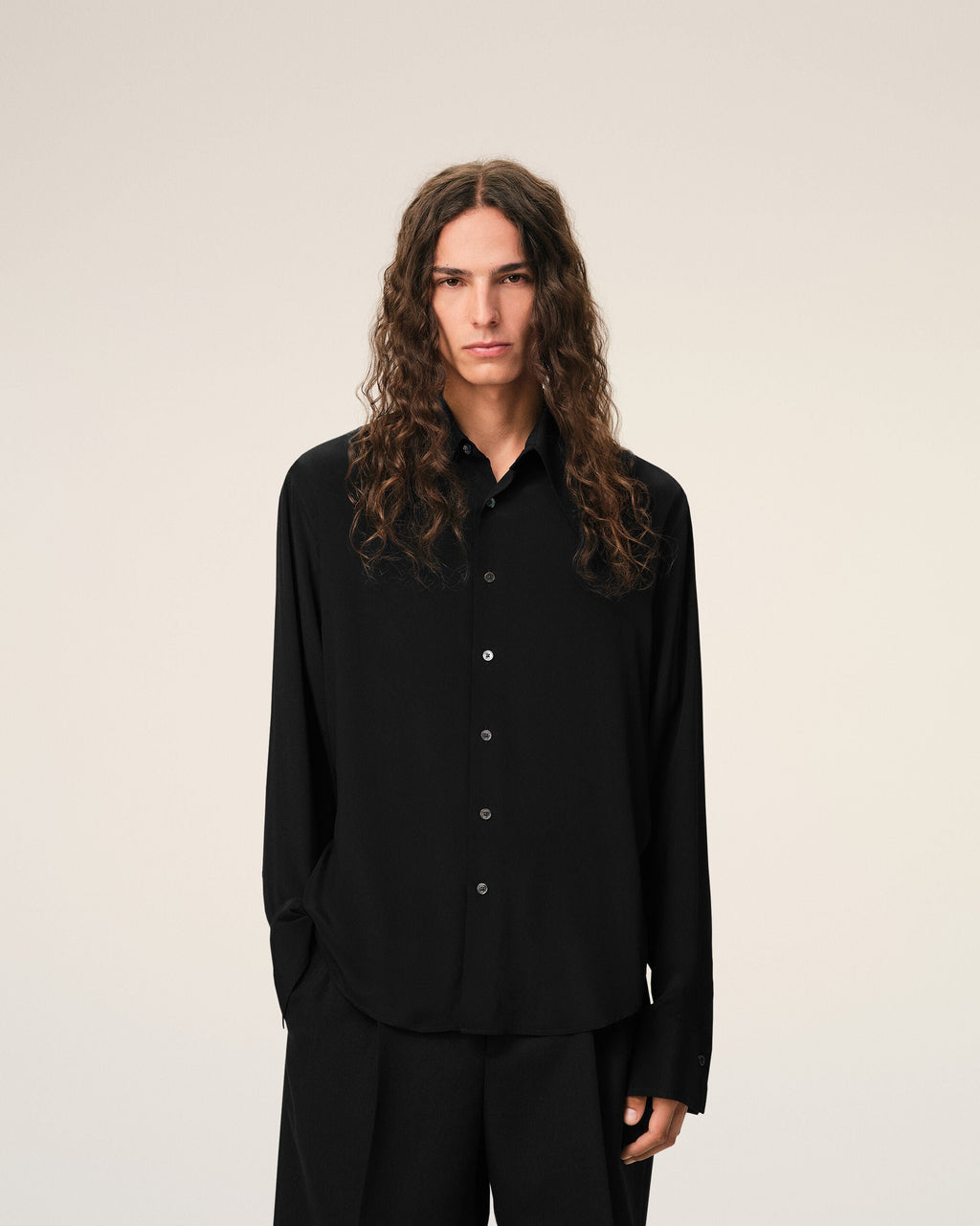 Black Blended Silk Sharp Collar Adjusted Shirt