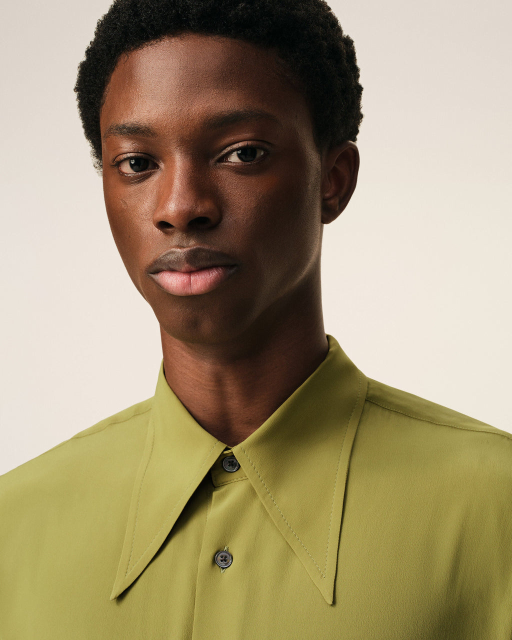 Green Blended Silk Sharp Collar Adjusted Shirt