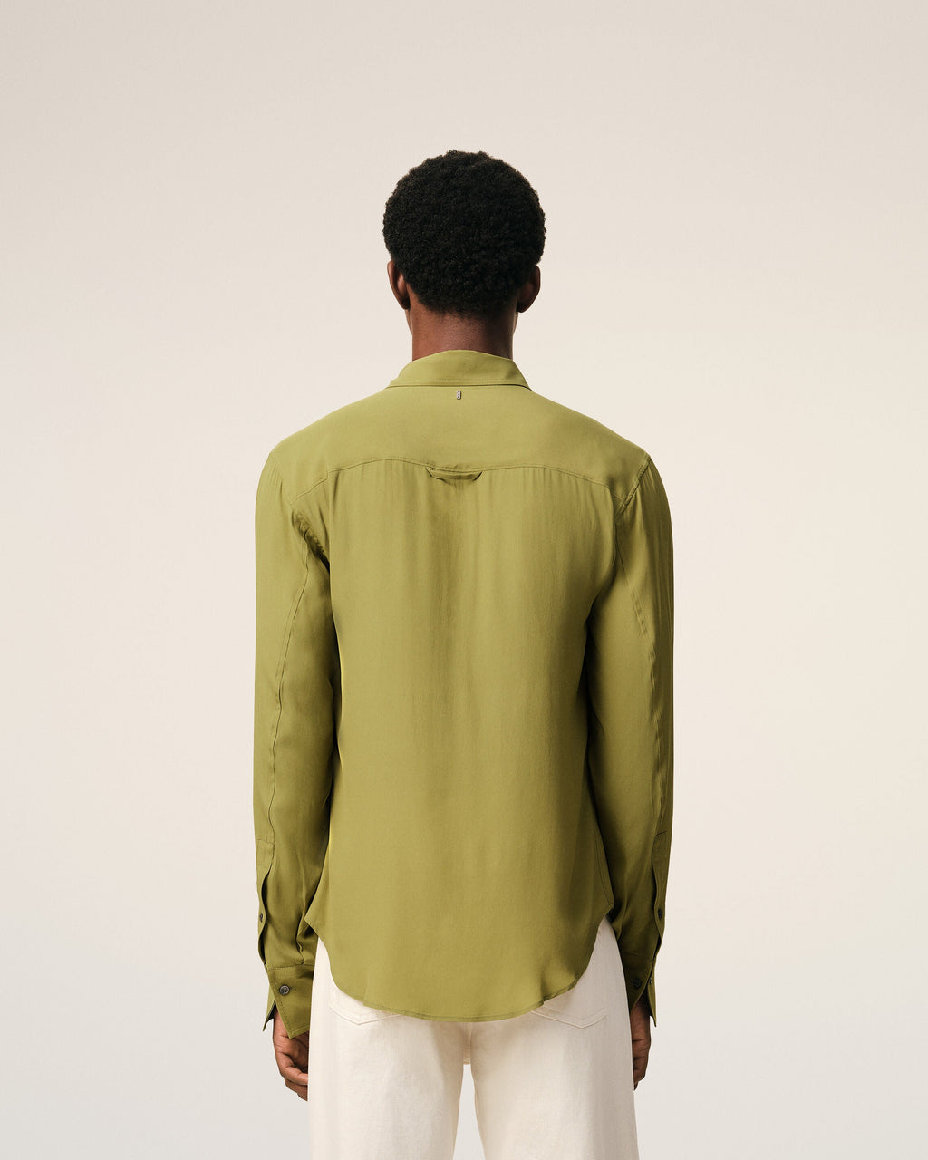Green Blended Silk Sharp Collar Adjusted Shirt