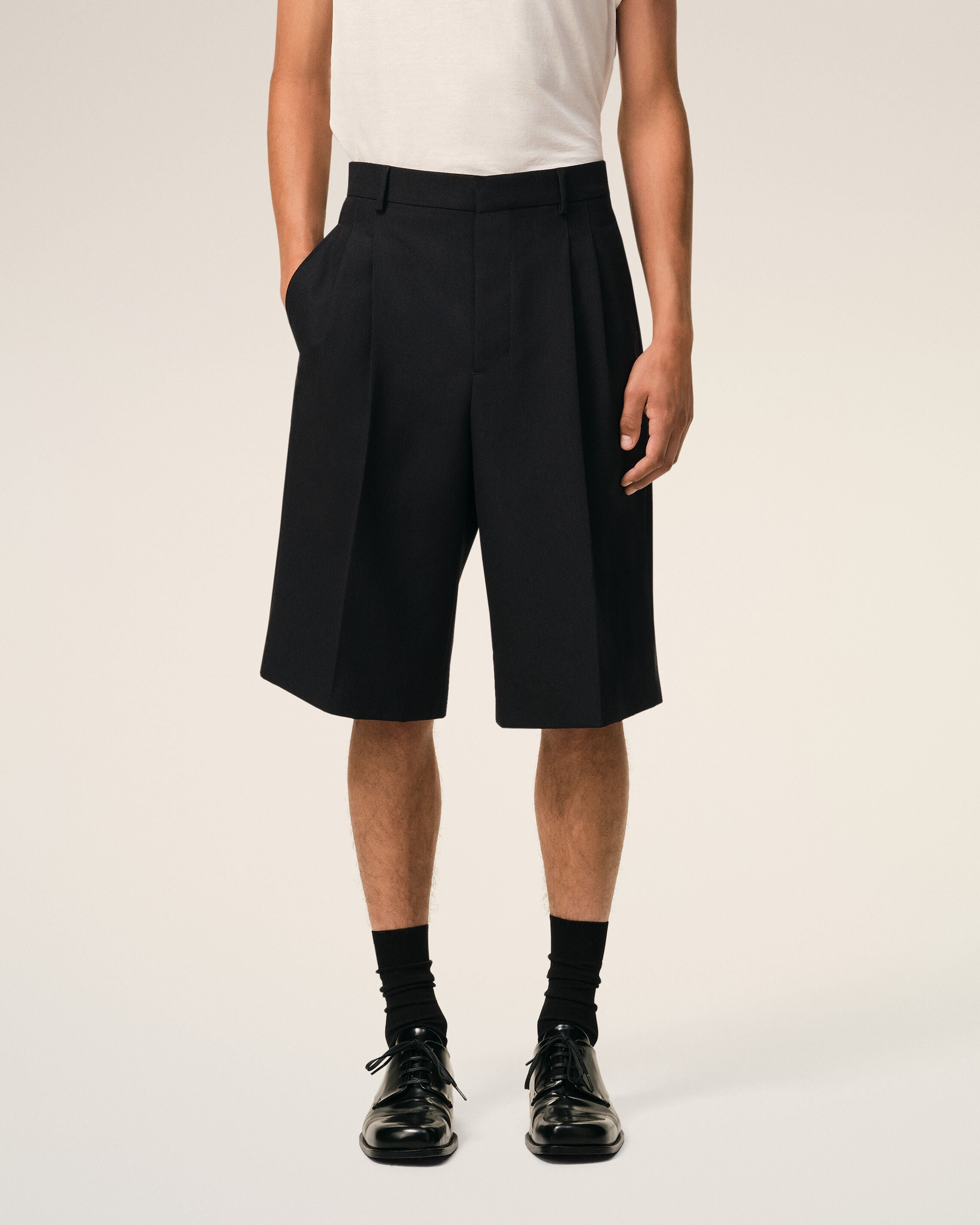 Black New Wool Low Waist Wide Bermuda Shorts