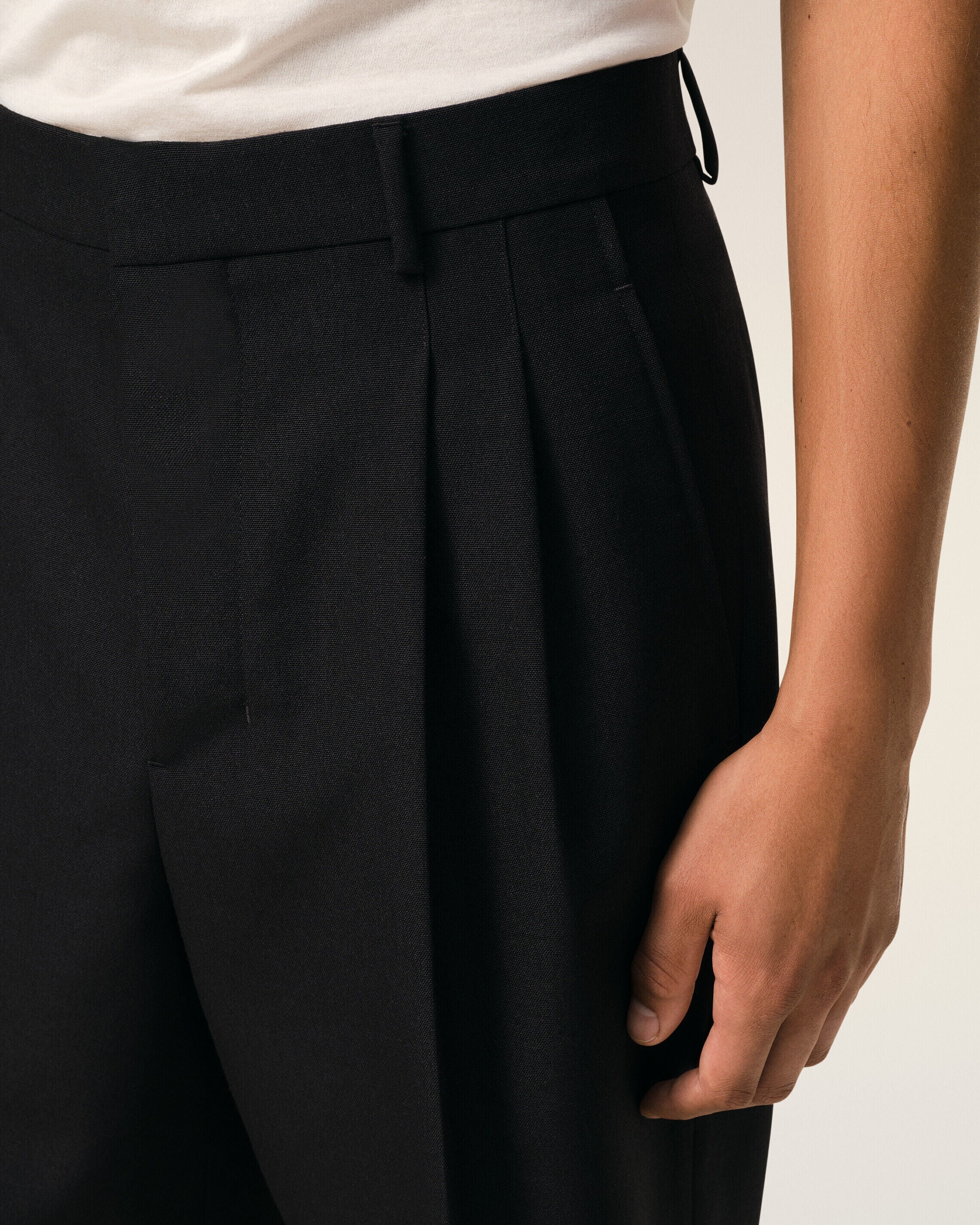 Black New Wool Low Waist Wide Bermuda Shorts
