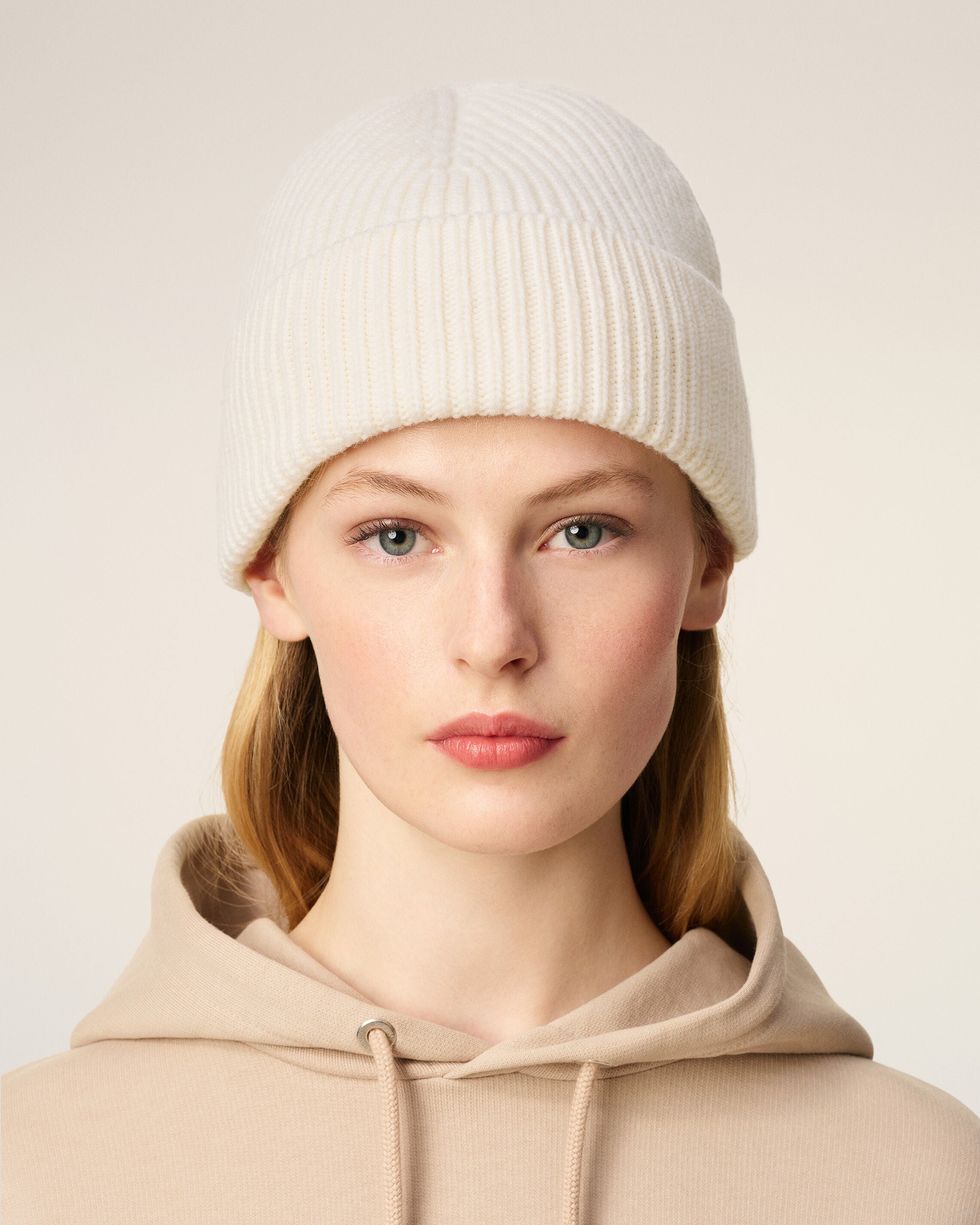White Wool Ami De Coeur Beanie